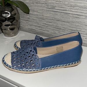 WANTED | ballet flats 